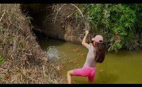 Fishing Video. Hunting Giant Fish with Hooks | Girl Fishing